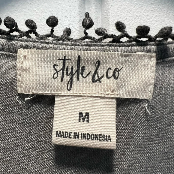 Gray/silver Flowy Boho Tank Top - Picture 2 of 8